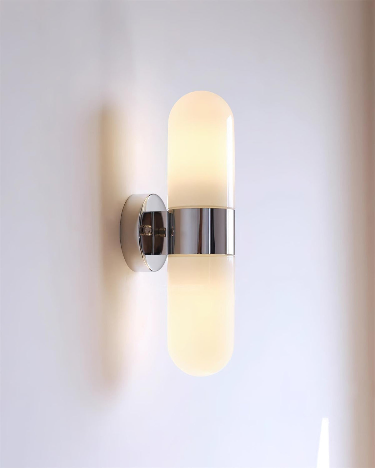 Aplică de perete metal-sticlă modern-minimalist verticală pentru dormitor