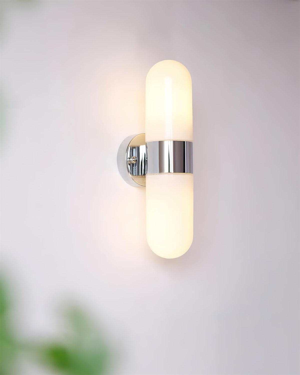 Aplică de perete metal-sticlă modern-minimalist verticală pentru dormitor