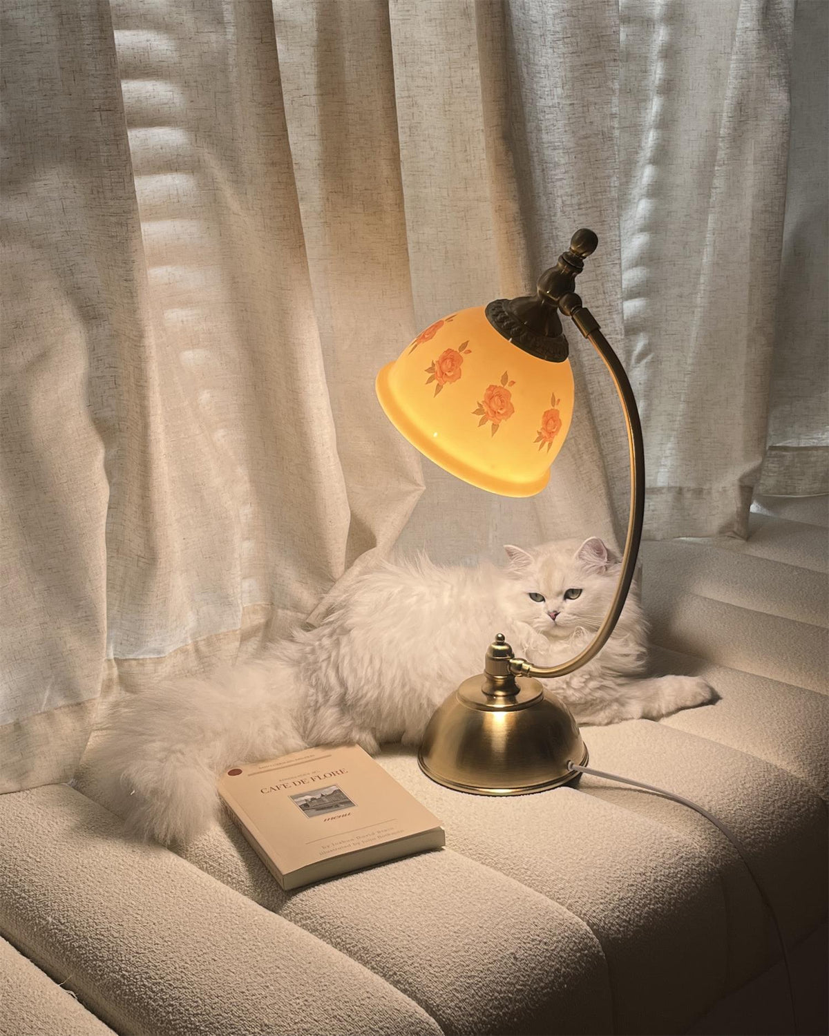 Teriorora lampă de masă
