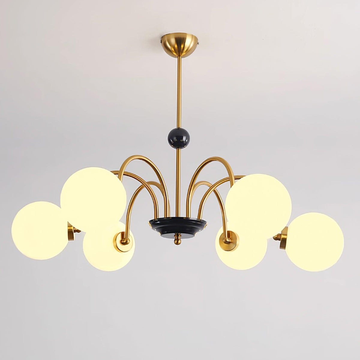Candelabru cu brațe curbate și abajuri sferice, stil modern retro, pentru sufragerie