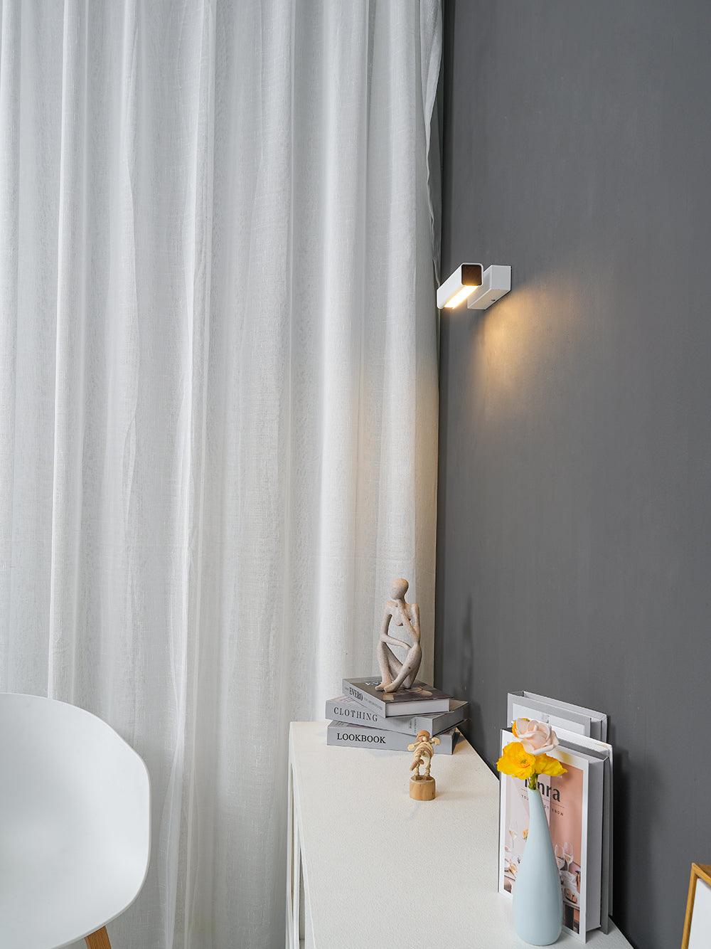 Aplică de perete reglabilă din aluminiu pentru dormitor și living
