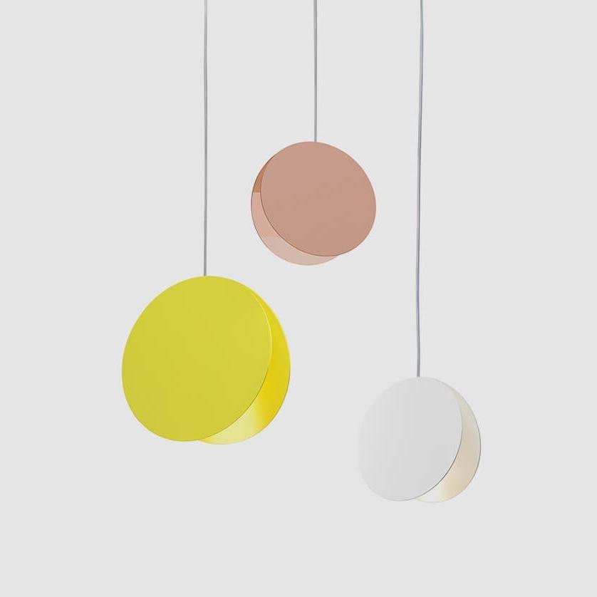 Kerd lampă suspendată minimalistă