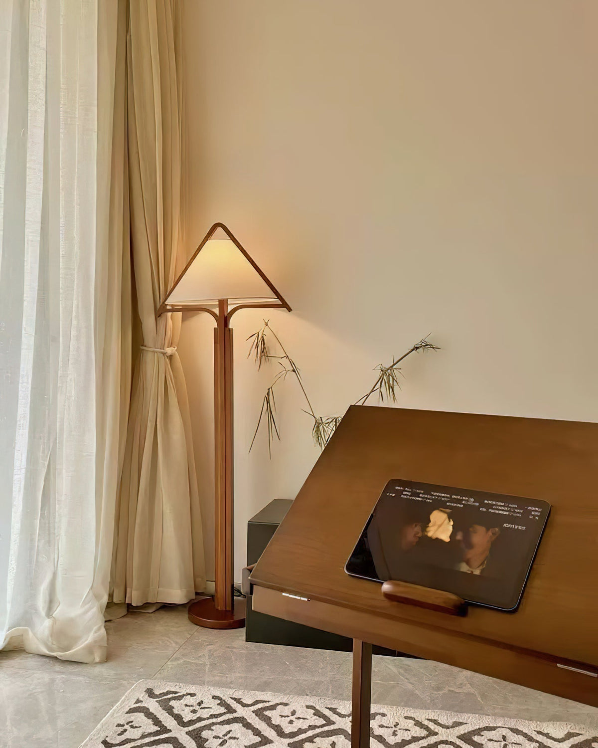 Tent lampadar