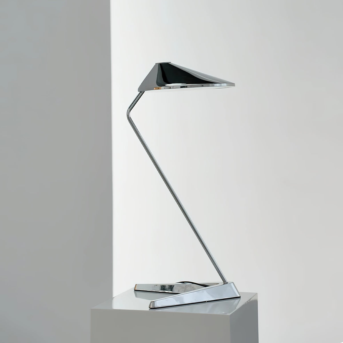 Sable lampă de masă