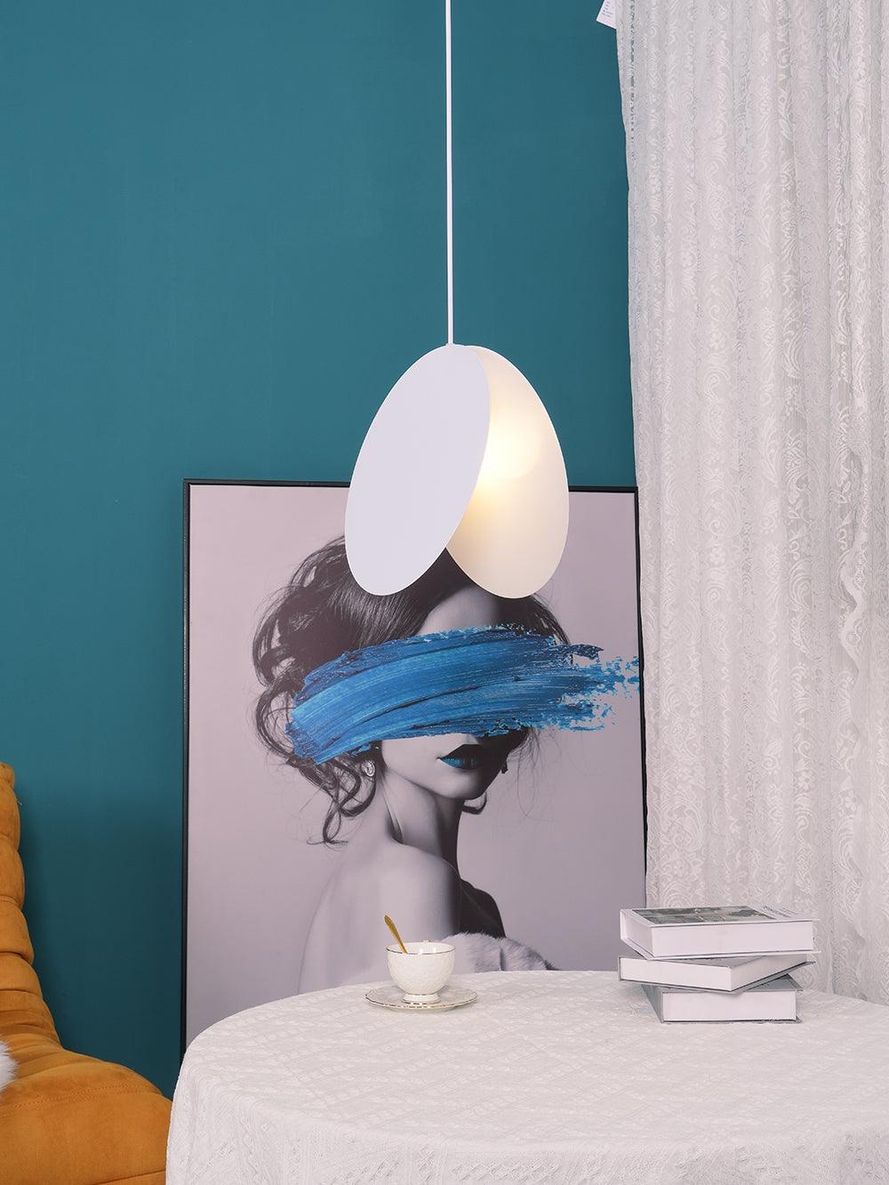 Kerd lampă suspendată minimalistă