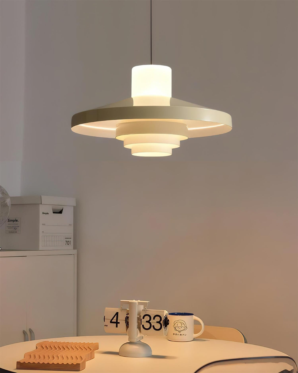 Teriiena lampă suspendată