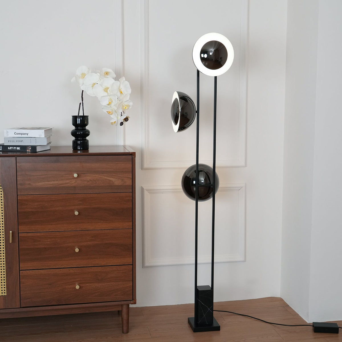 Alio lampadar modern din marmură