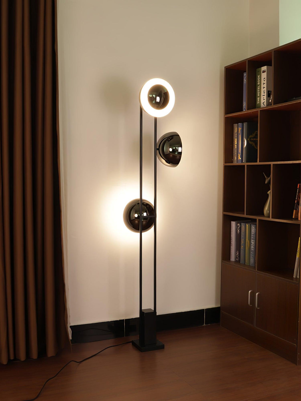 Alio lampadar modern din marmură