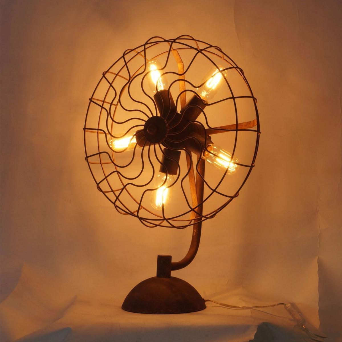 Fantic lampă de masă