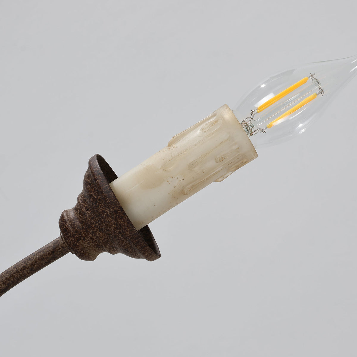 Emirel candelabru