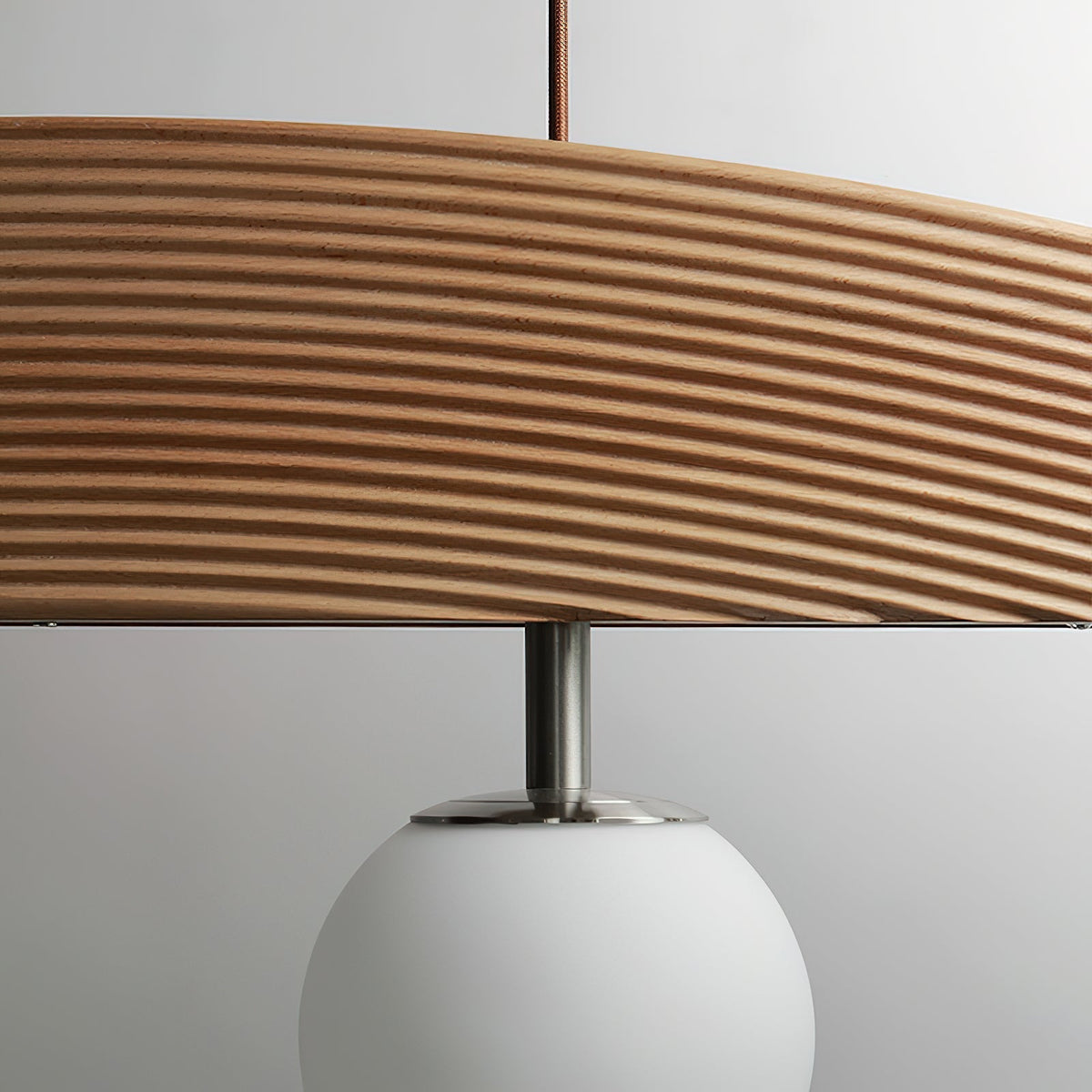 Moire candelabru