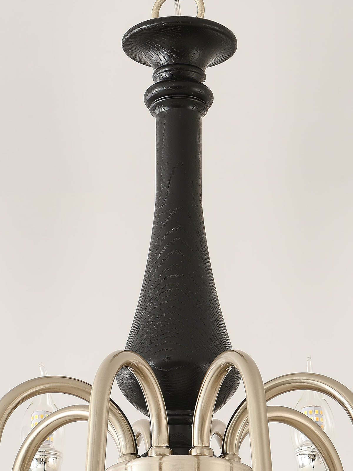 Revilo candelabru