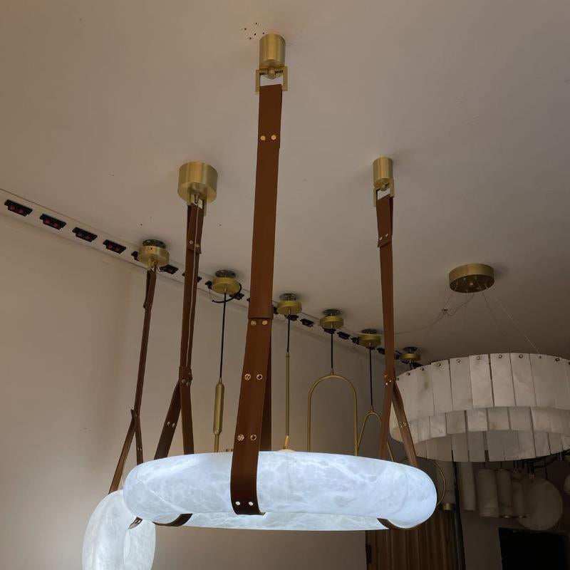 Tarys Candelabre alabastru Varianta cu Curea de Piele B