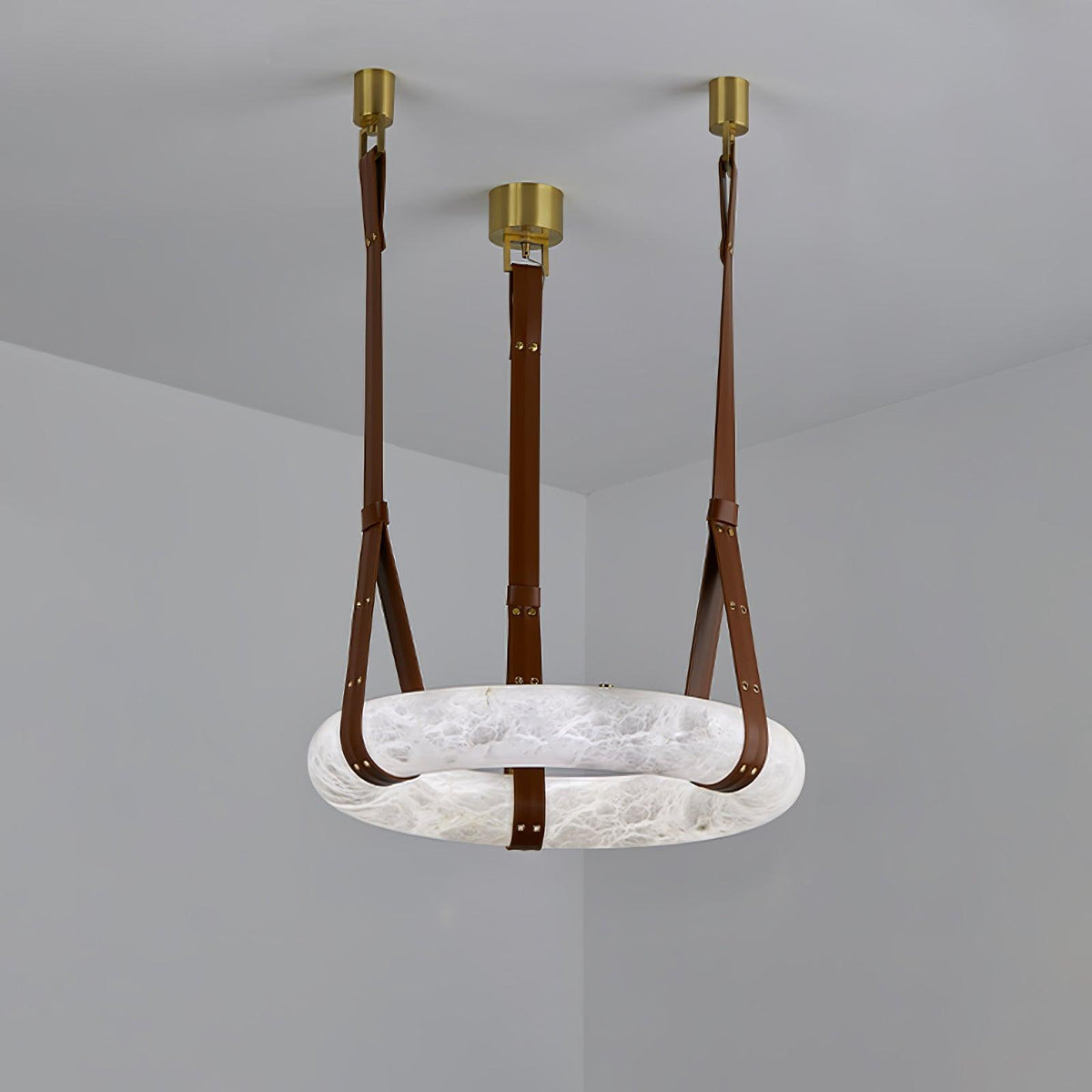 Oslo lampă suspendată din alabastru cu curele din piele în stil scandinav