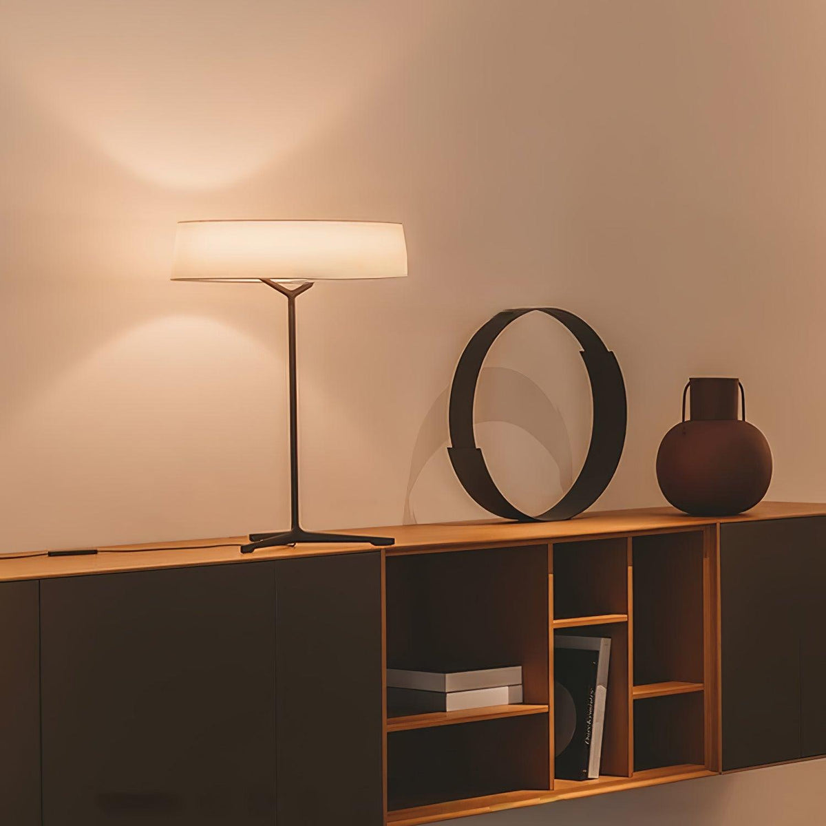 Linivira lampă de masă din pânză în stil scandinav
