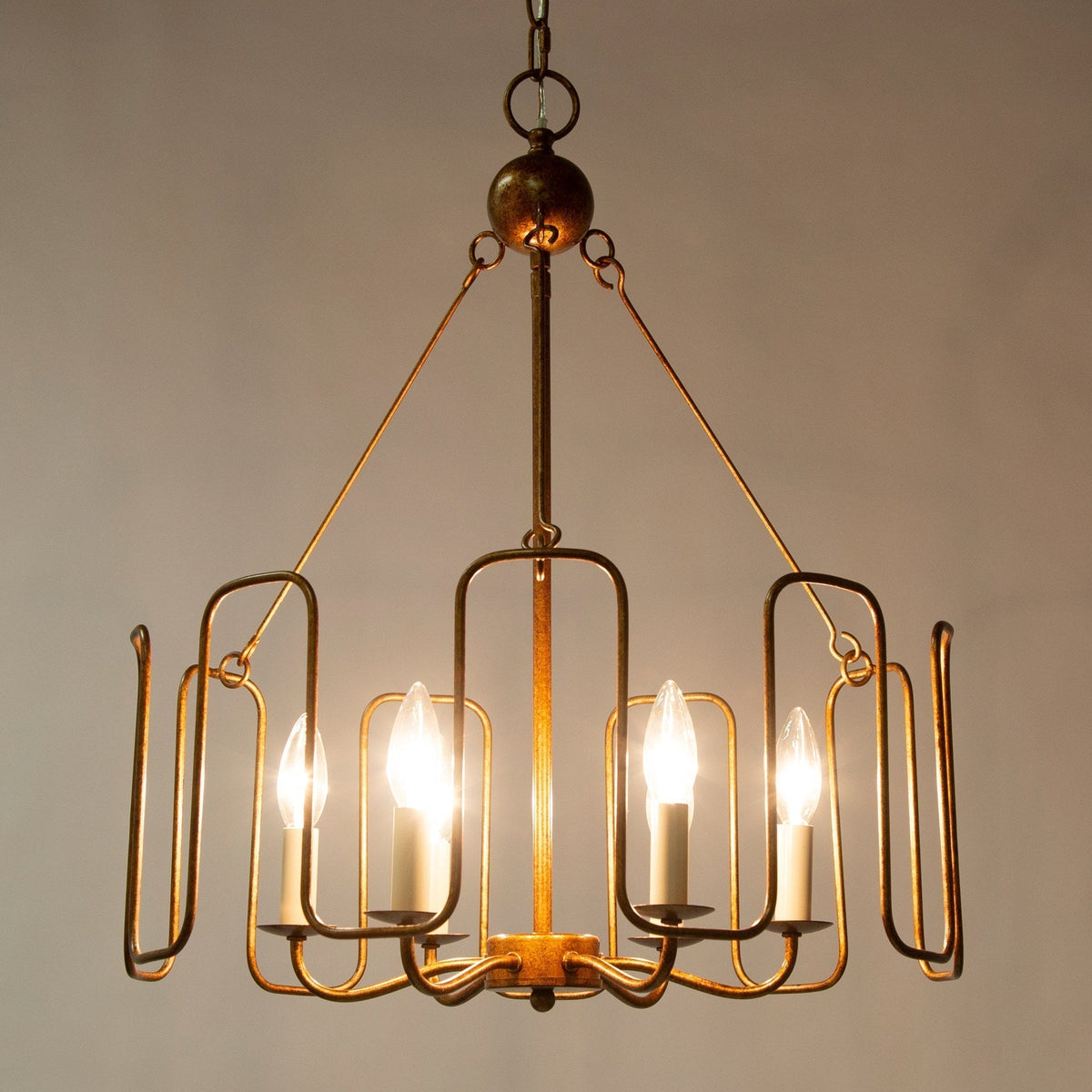 Liorinian candelabru