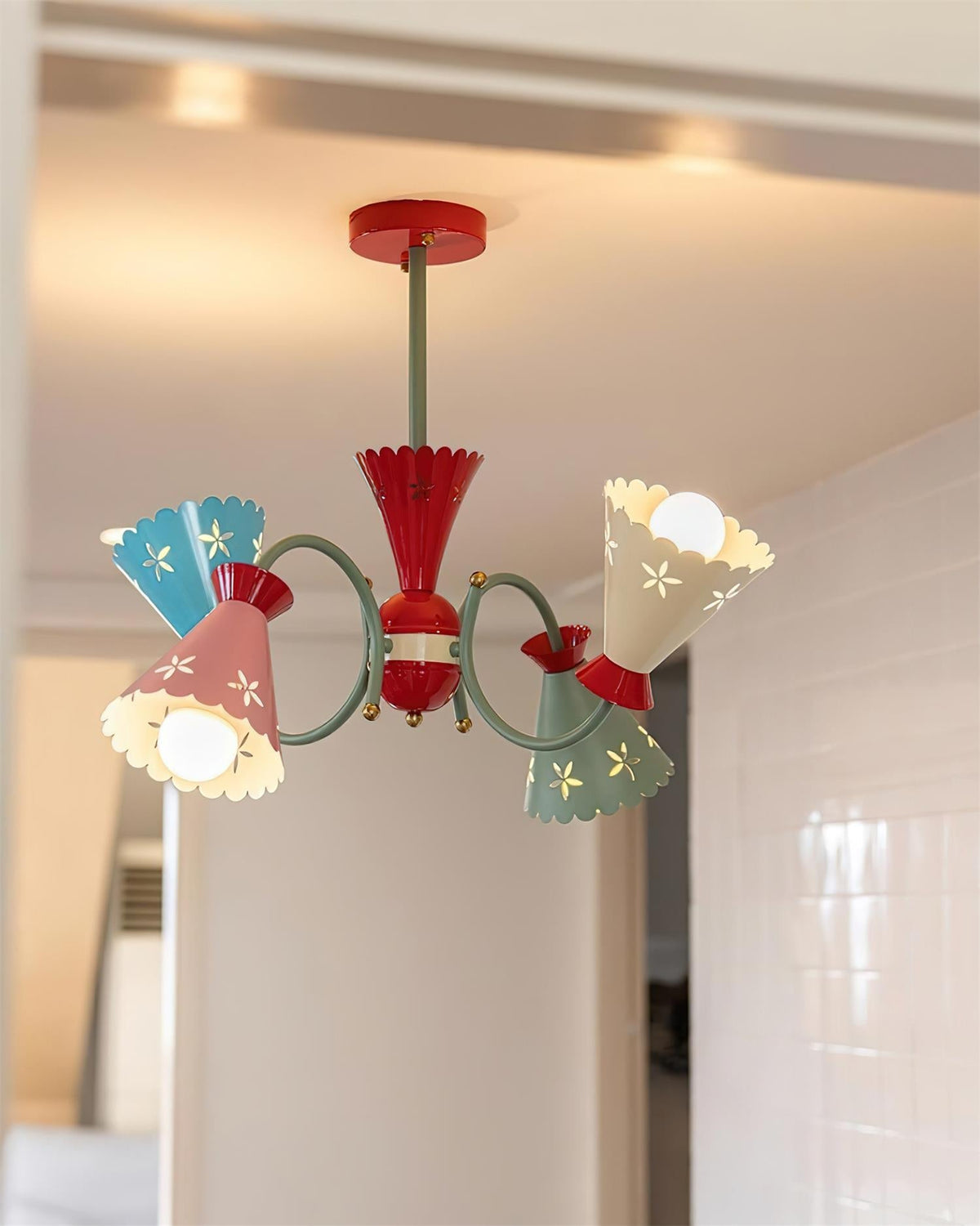 Lumanian candelabru