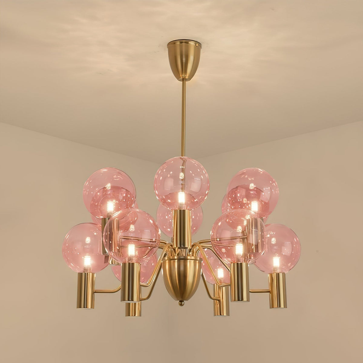 Noririan candelabru