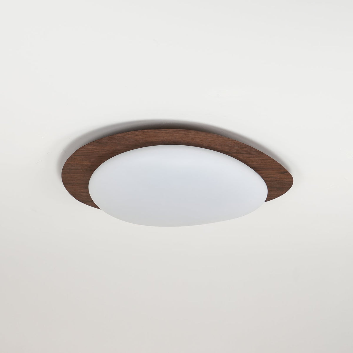 Quisti Pebble lemn de nuc plafonieră