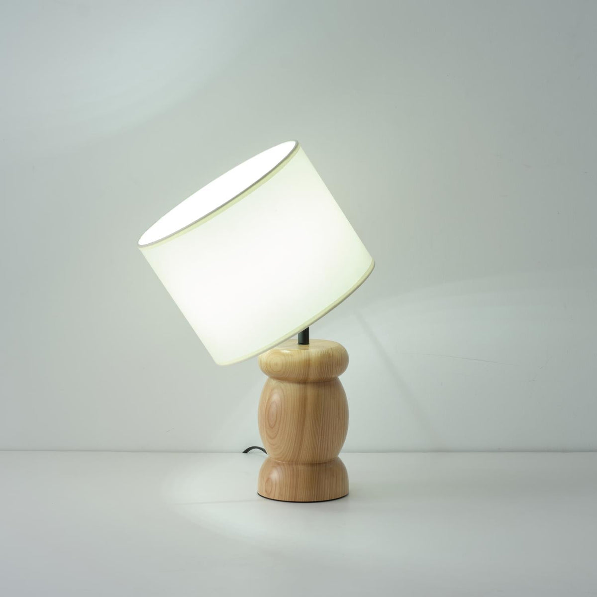 Beadon lampă de masă din lemn