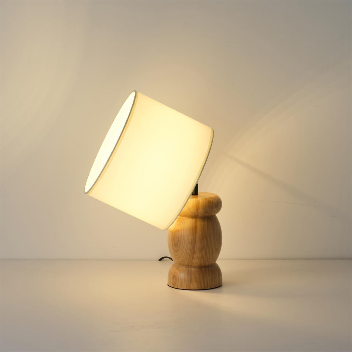 Beadon lampă de masă din lemn