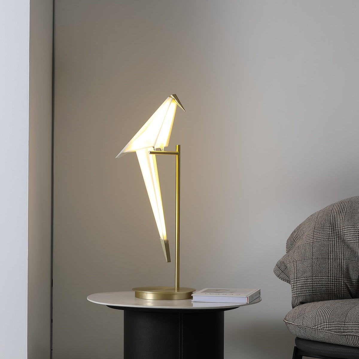 Origami lampă de masă