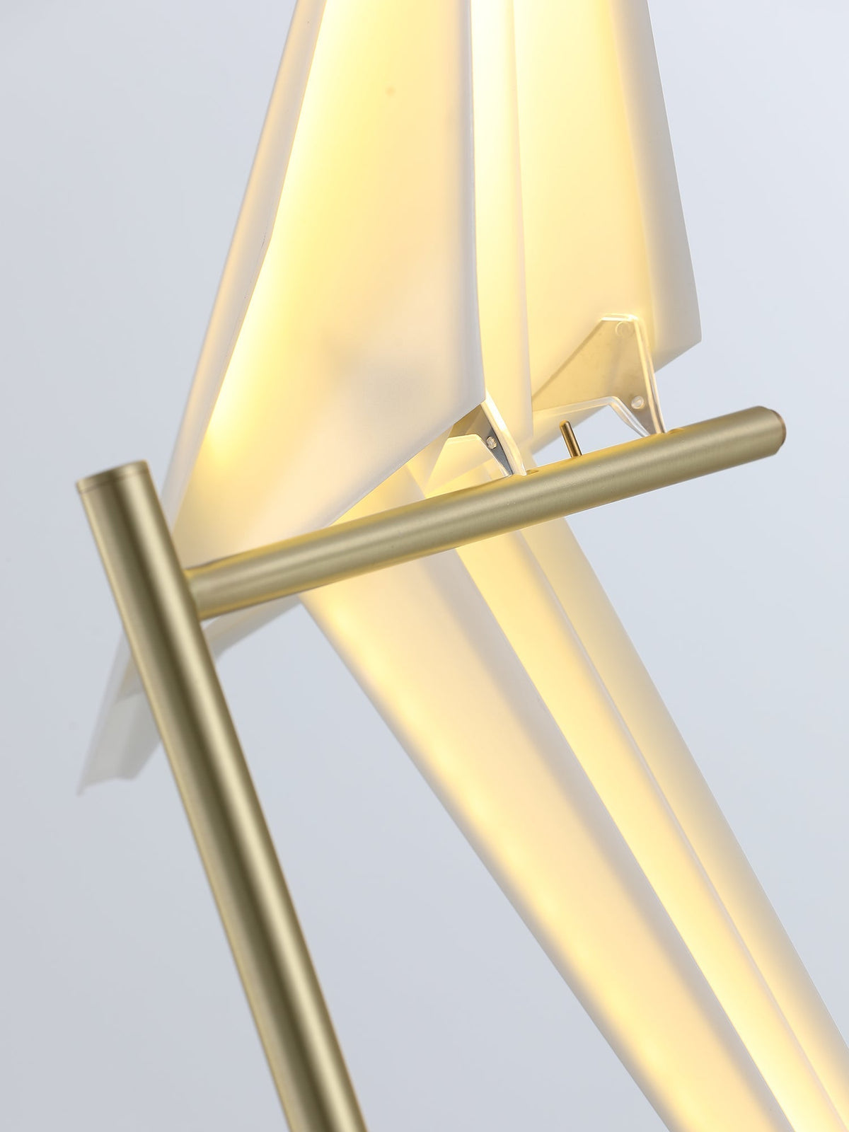 Origami lampă de masă