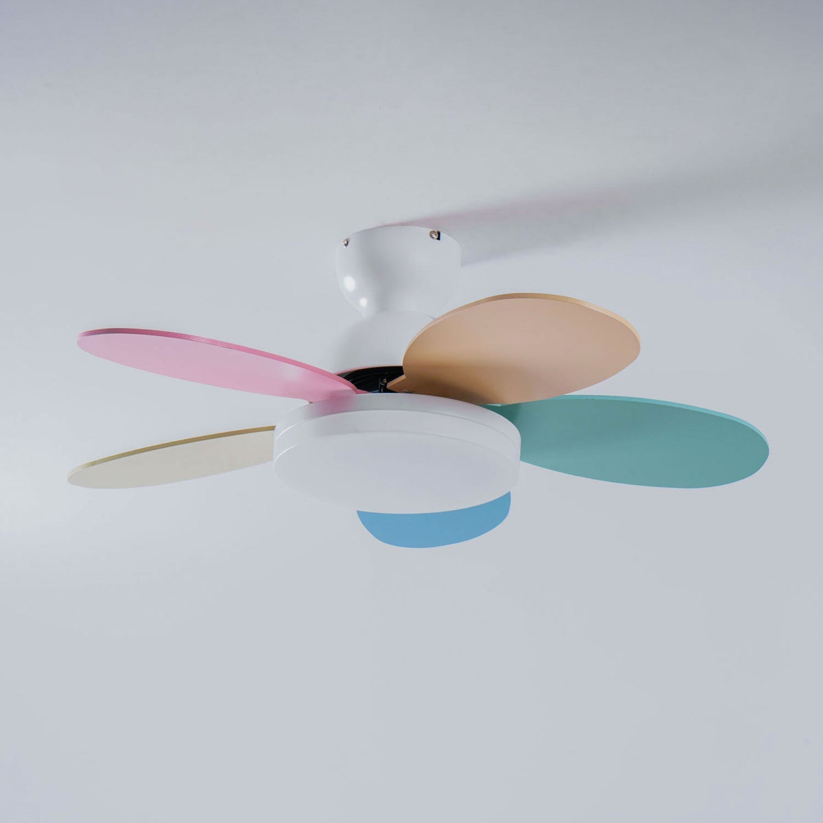 Eireise ventilator de tavan cu lumină din sticlă, multicolor, pentru camera copiilor