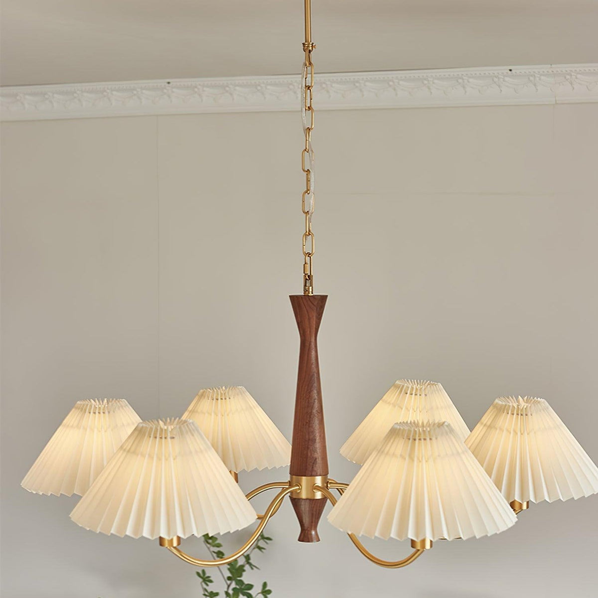 Zarn candelabru din material textil, plisat