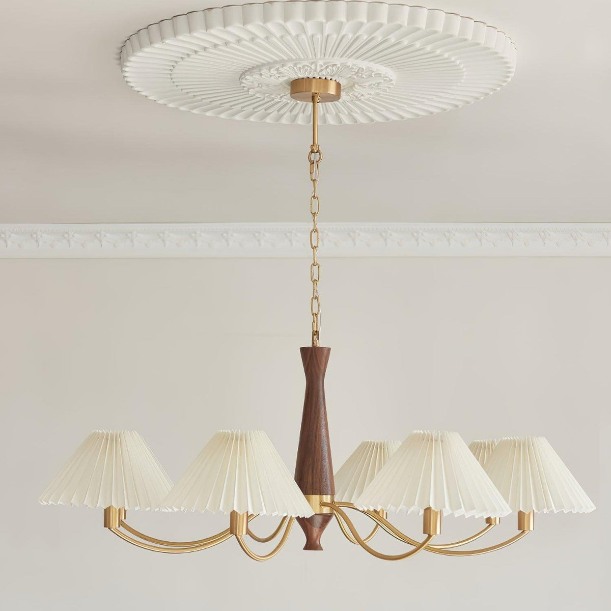 Zarn candelabru din material textil, plisat