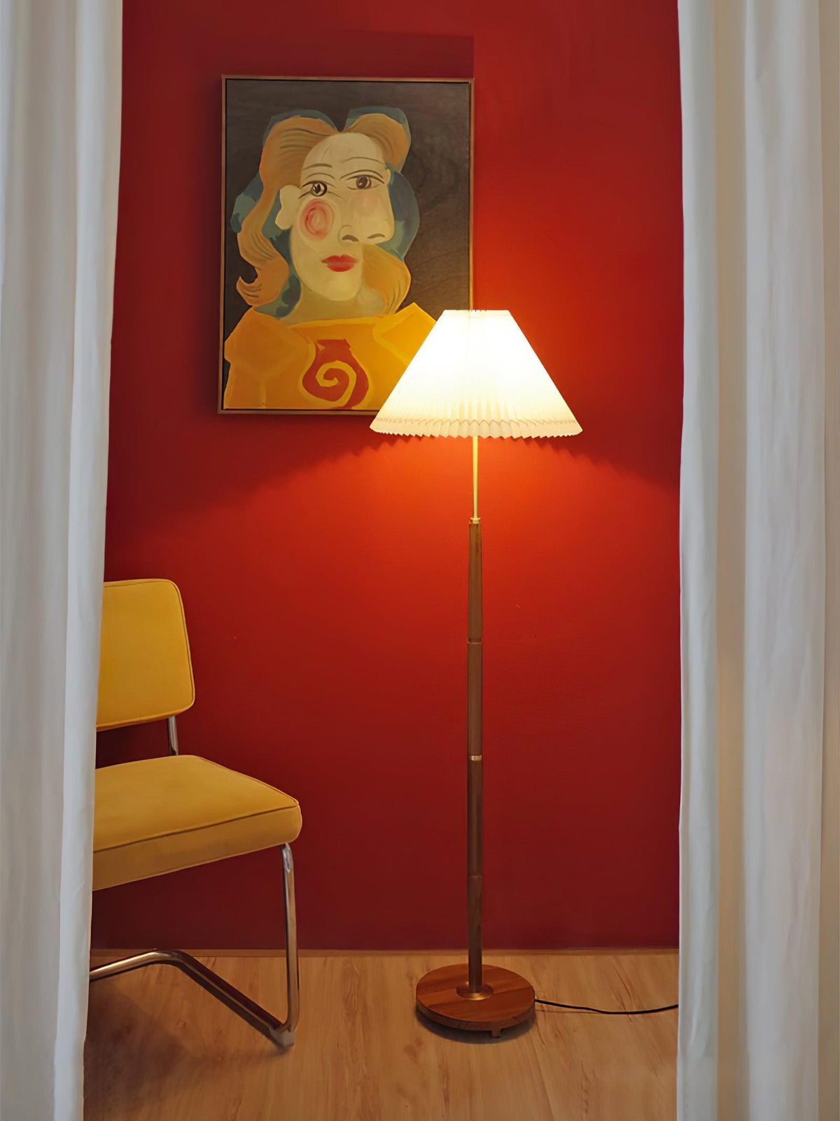 Syleina lampadar minimalist din lemn