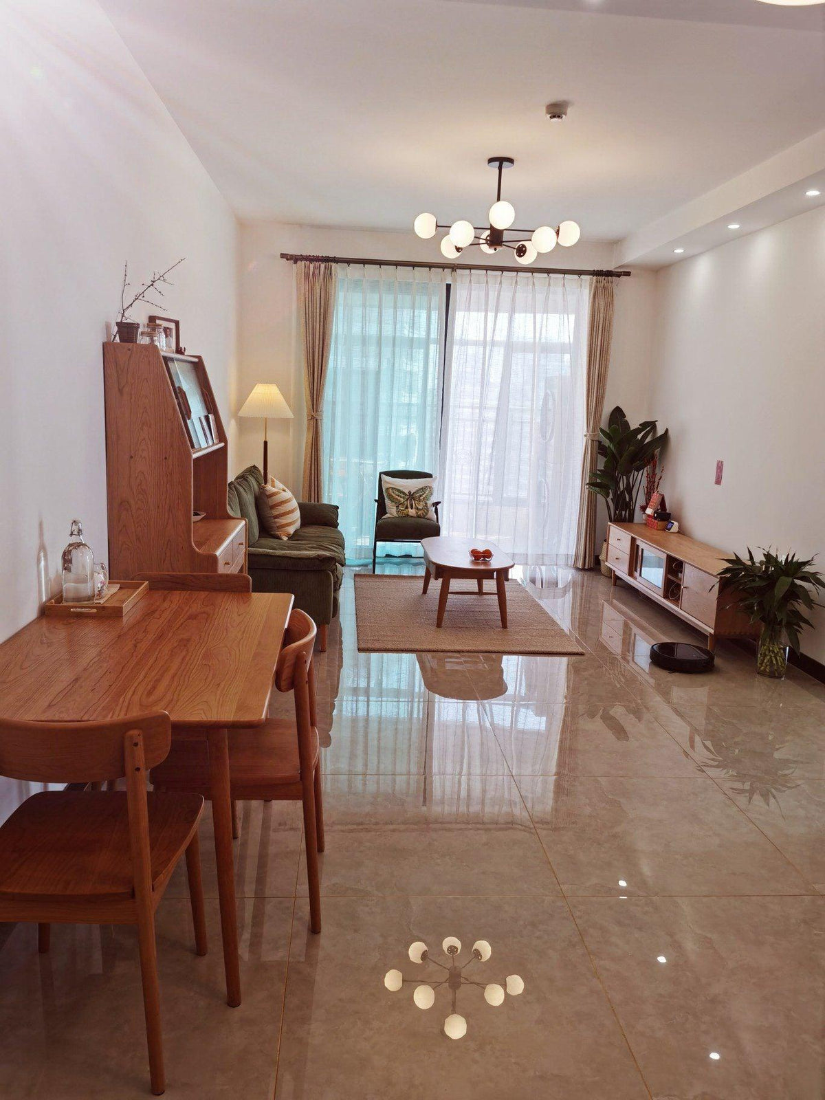 Syleina lampadar minimalist din lemn