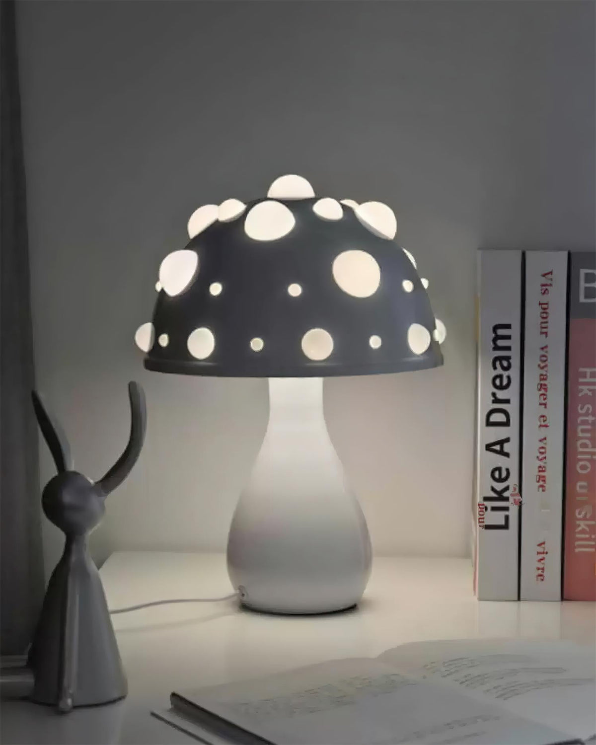Oreluise lampă de masă