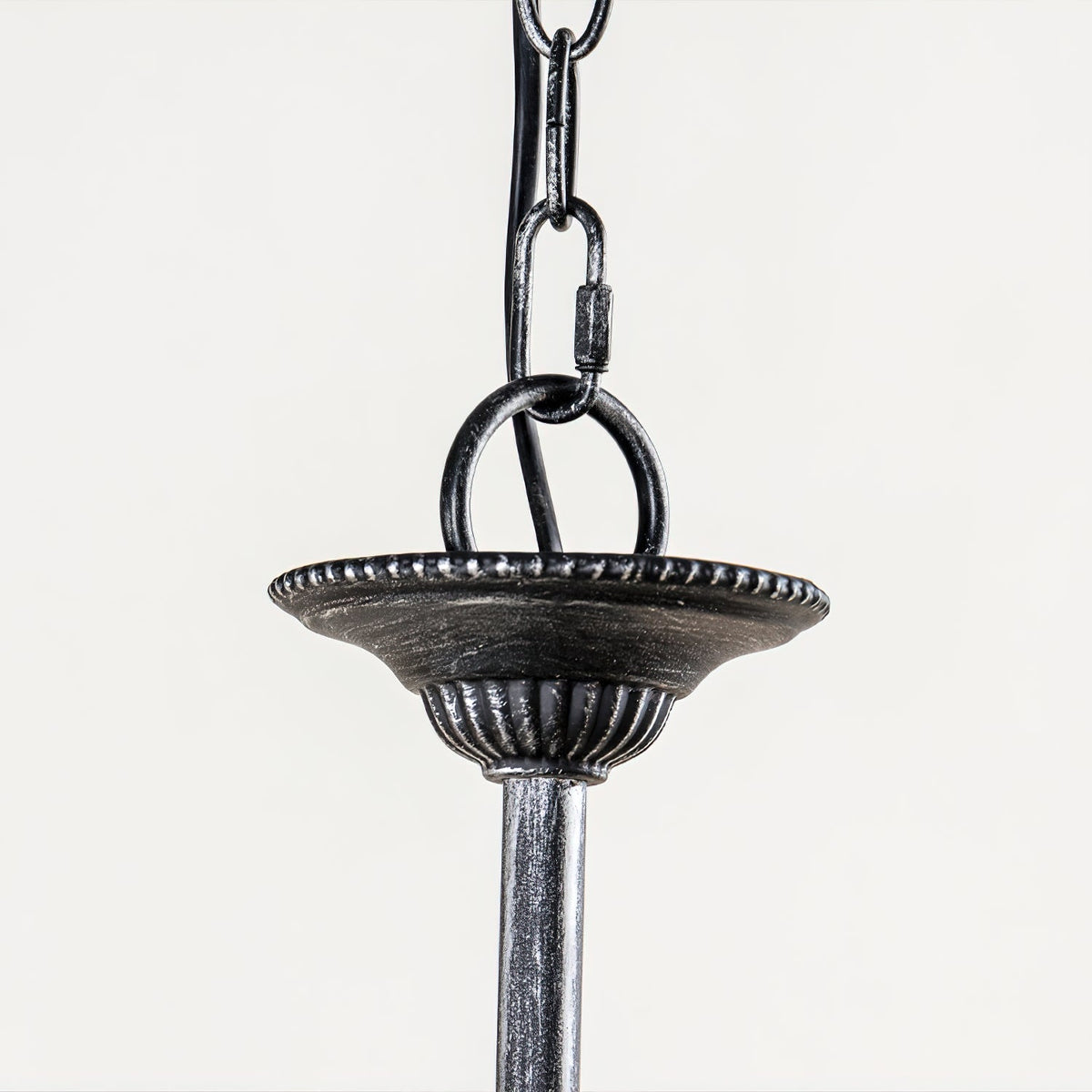 Lumoissa candelabru