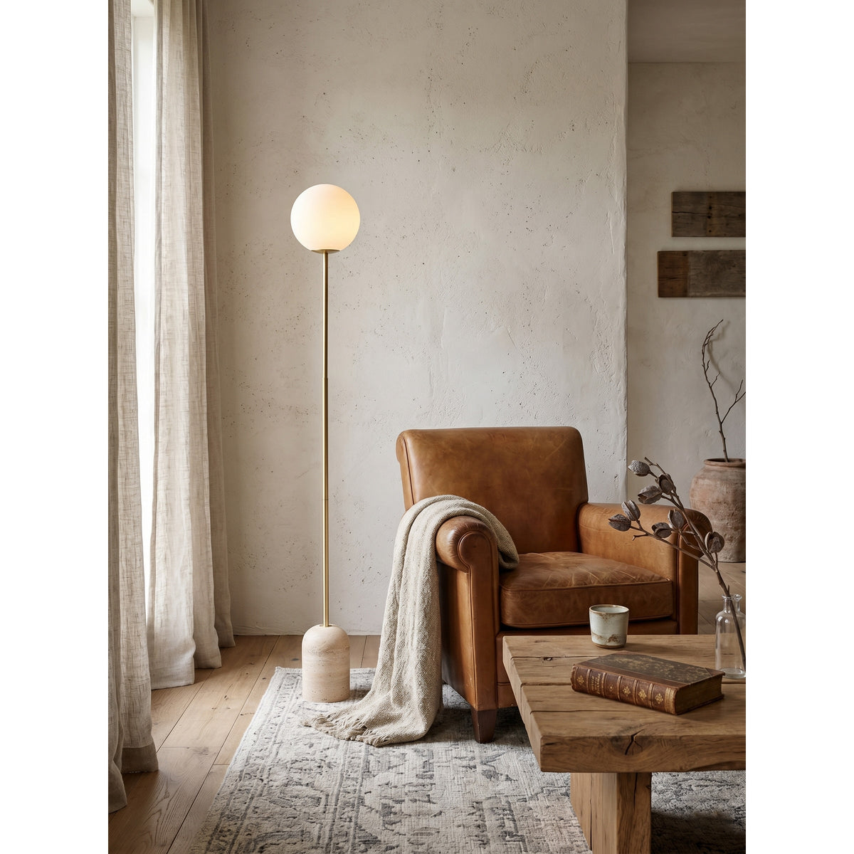 Valoia lampadar din travertin
