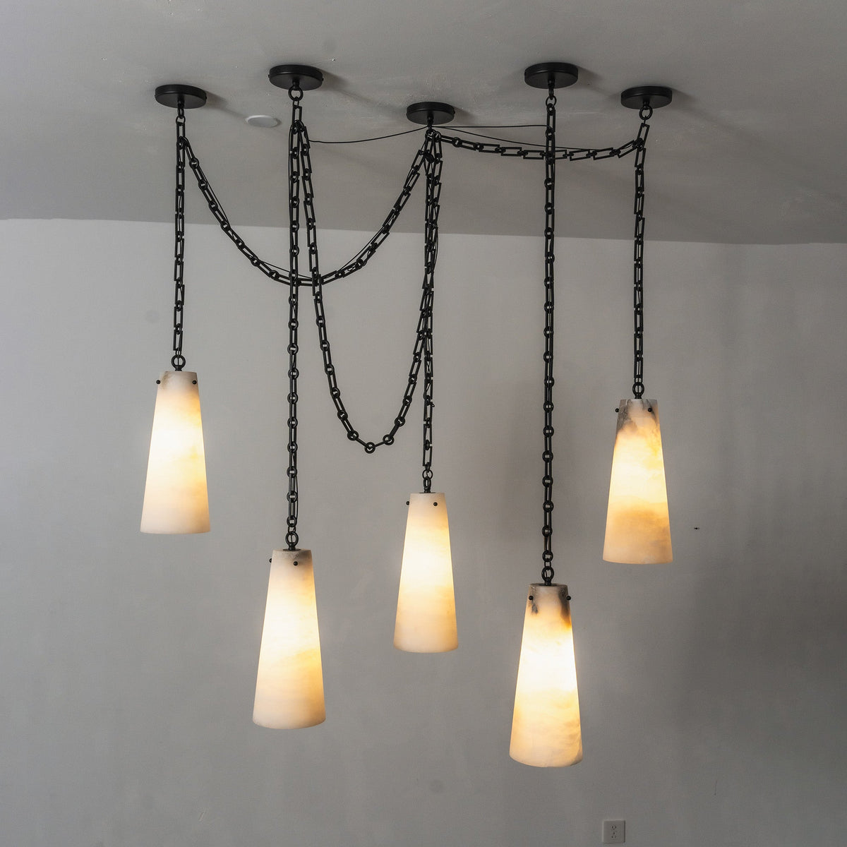 Avenaiel candelabru
