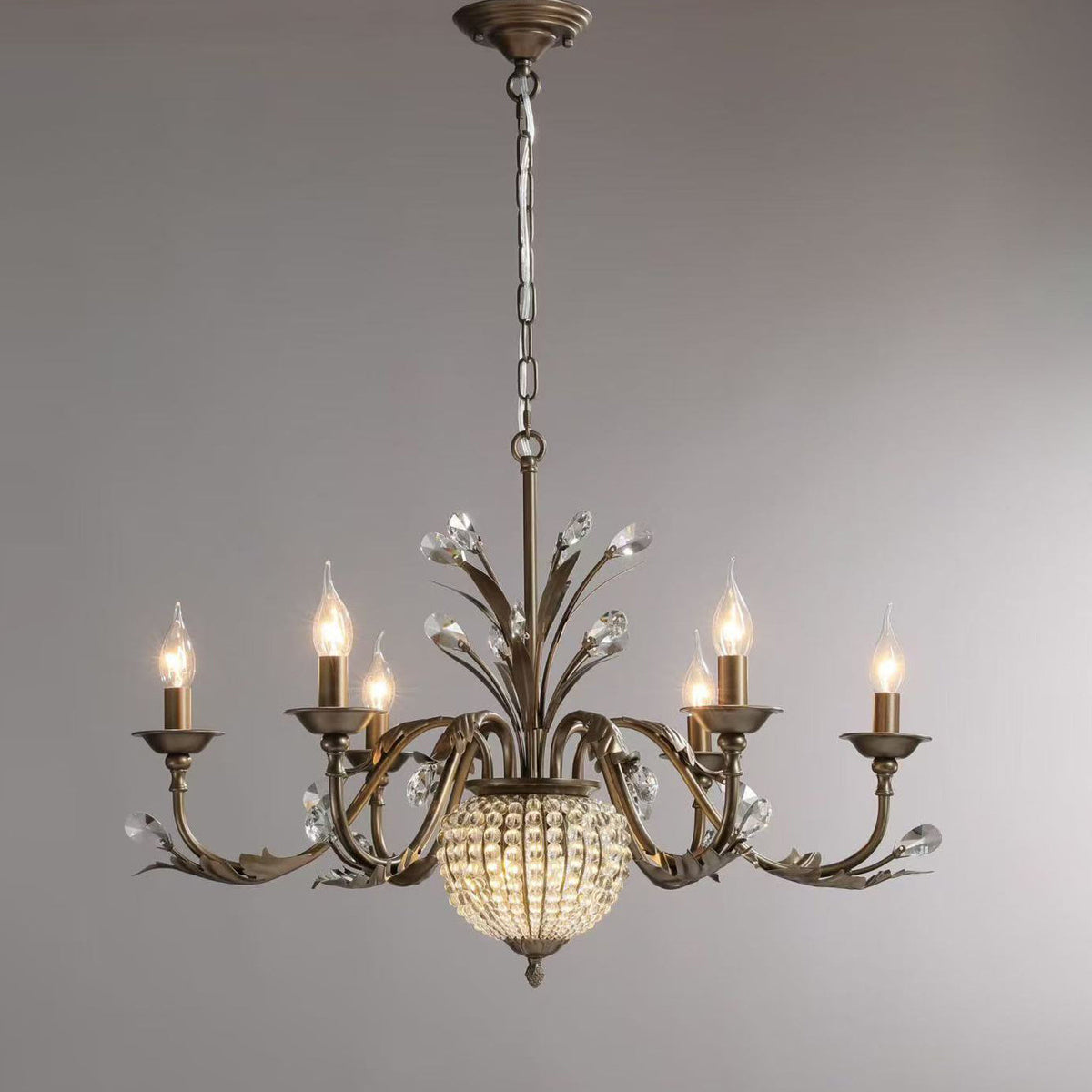 Lumuian candelabru
