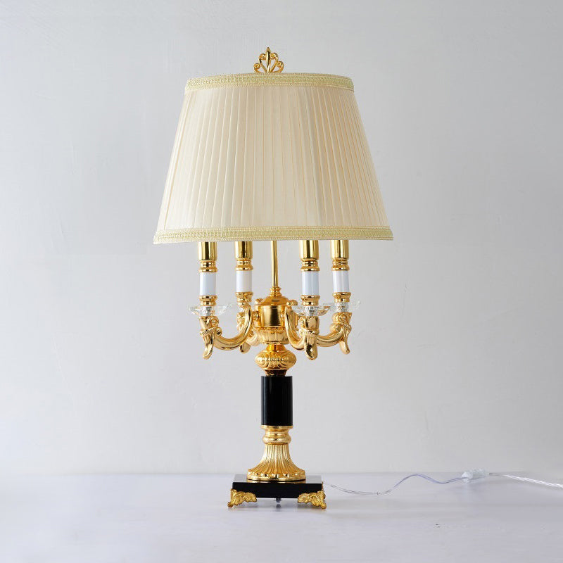 Noctraigne lampă de masă