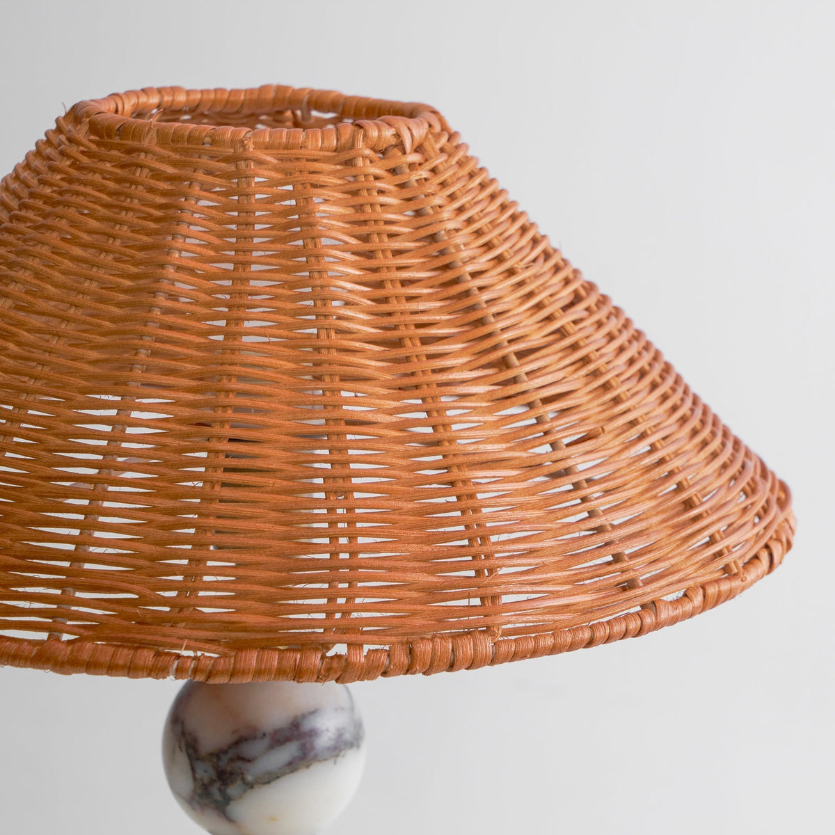 Rate lampă de masă