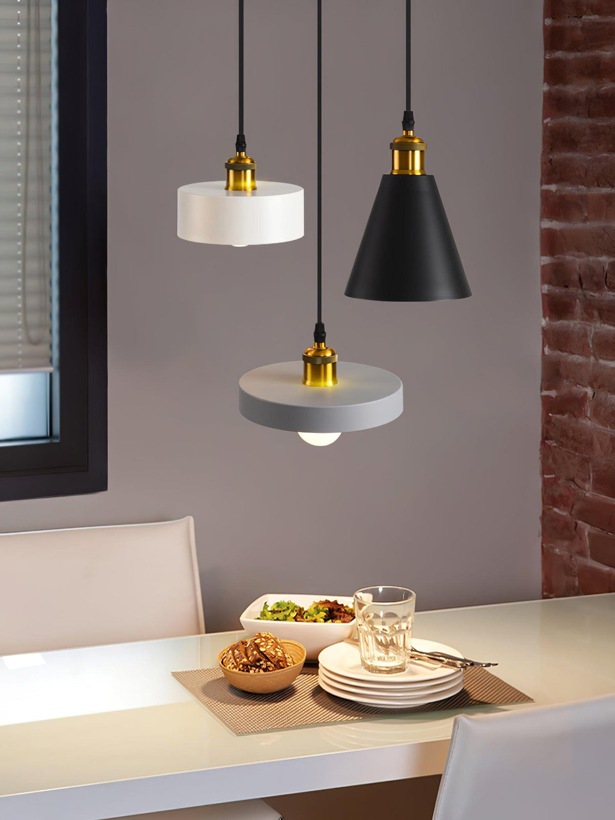 Trio lampă suspendată din rășină, industrială