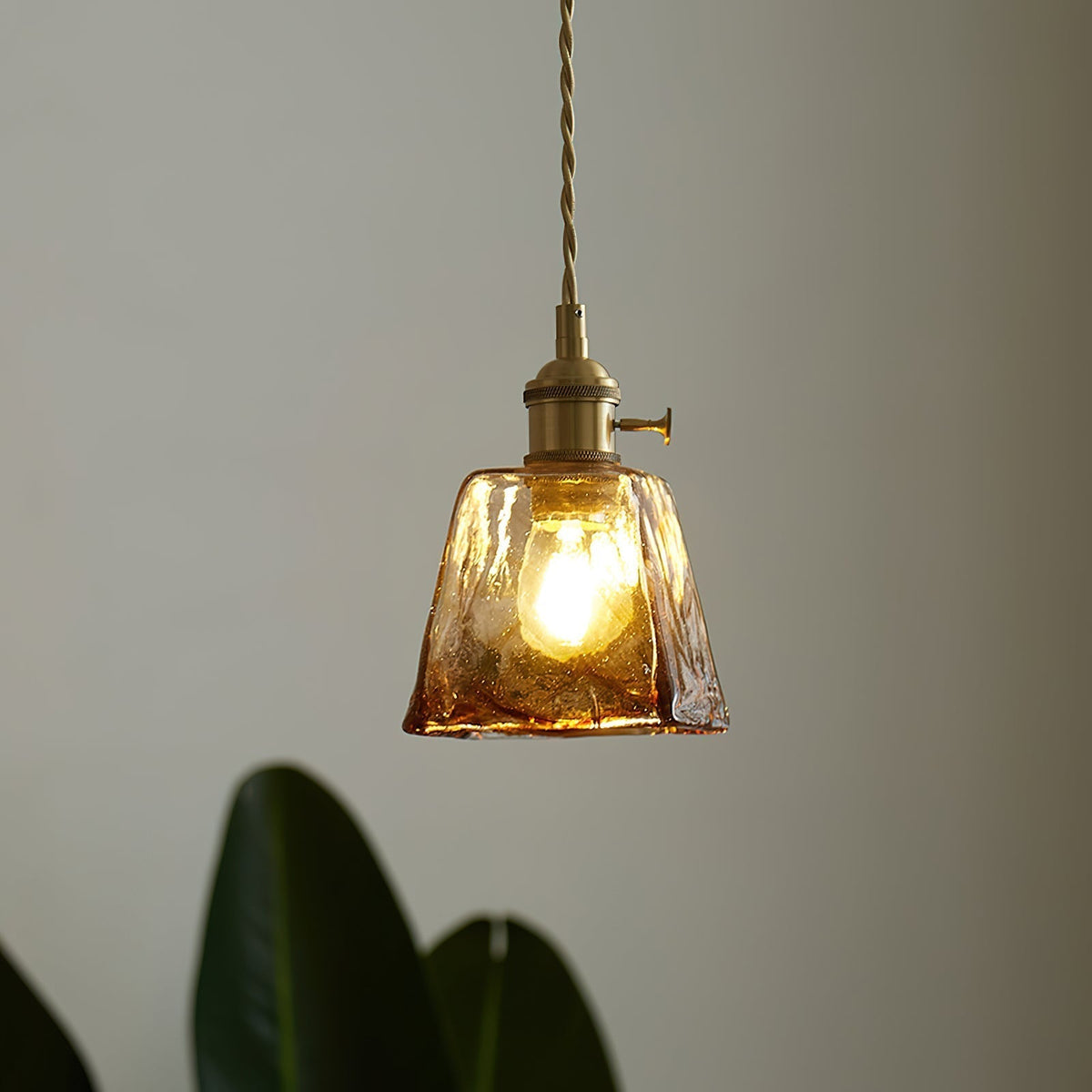Velon lampă suspendată ambră din sticlă, vintage