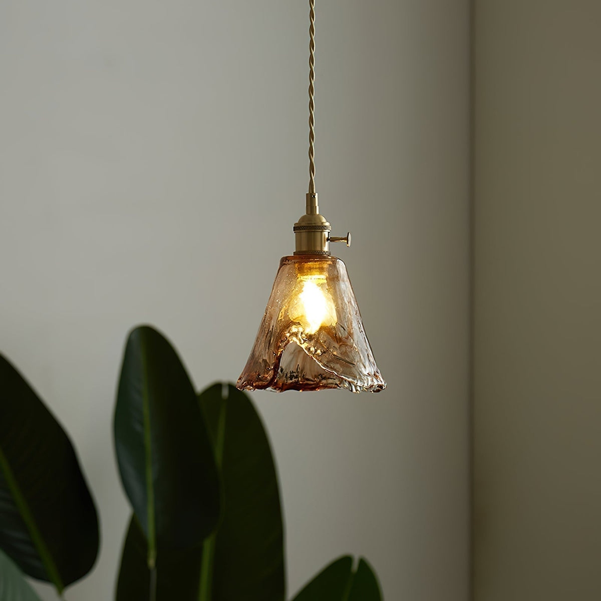 Velon lampă suspendată ambră din sticlă, vintage