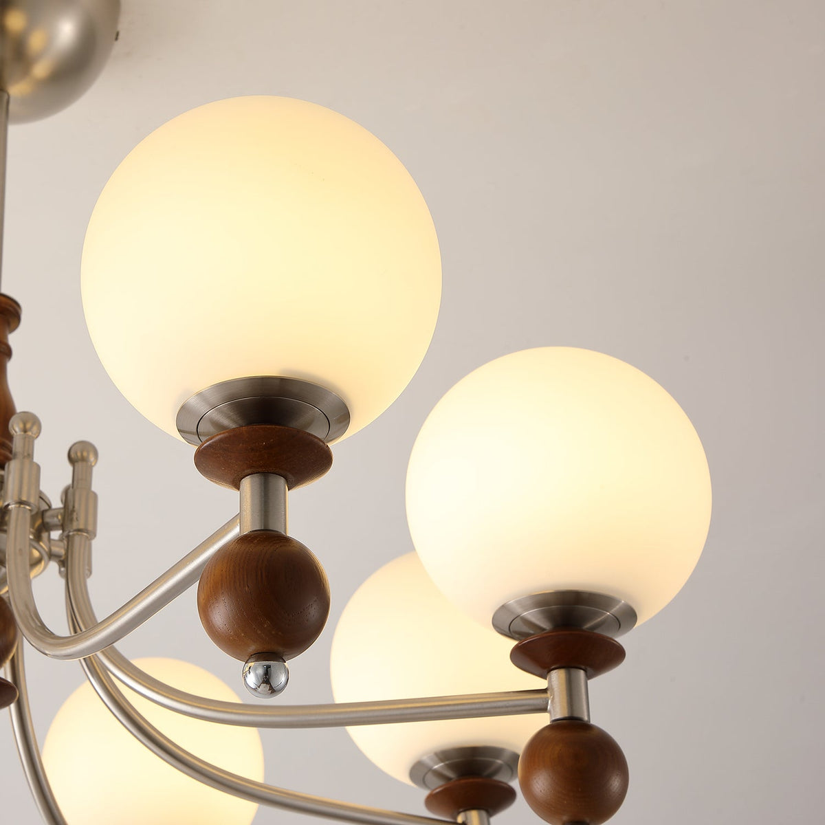 Threak candelabru