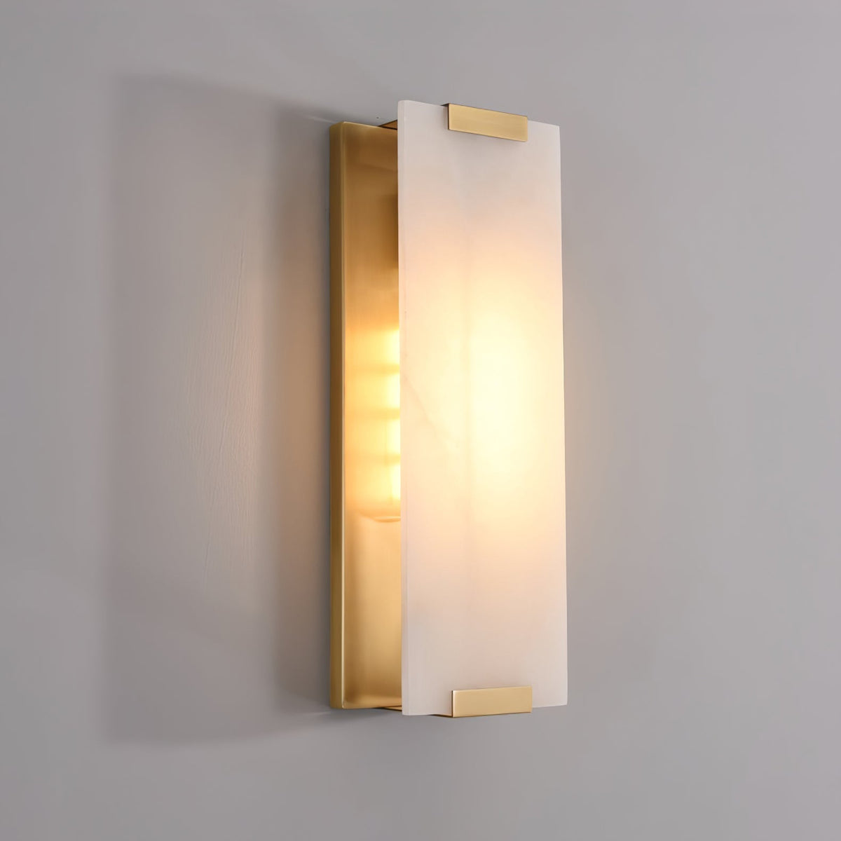 Velen aplică de perete din alabastru cu efect de lumină