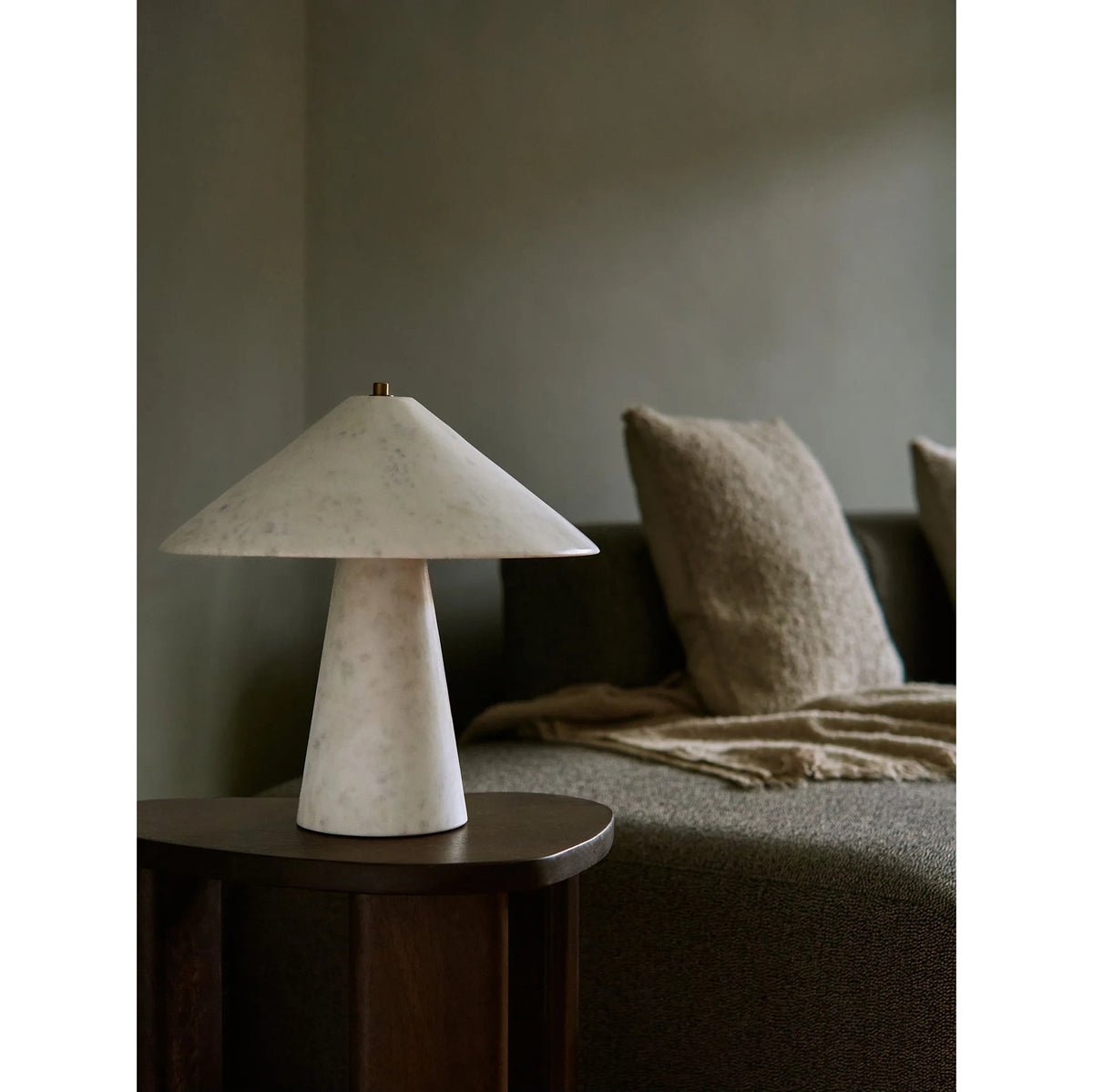 Satin lampă de masă
