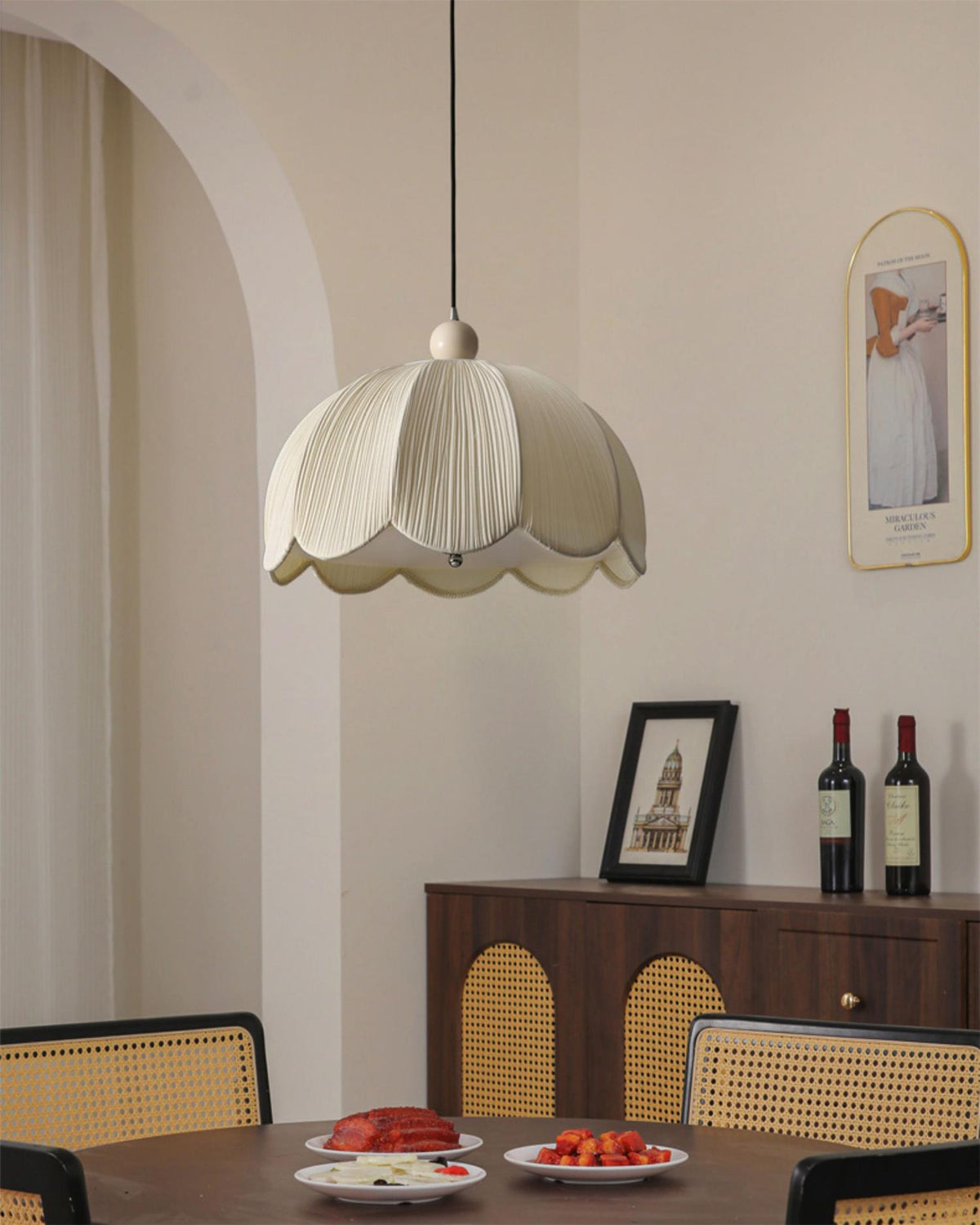 Oreliena lampă suspendată