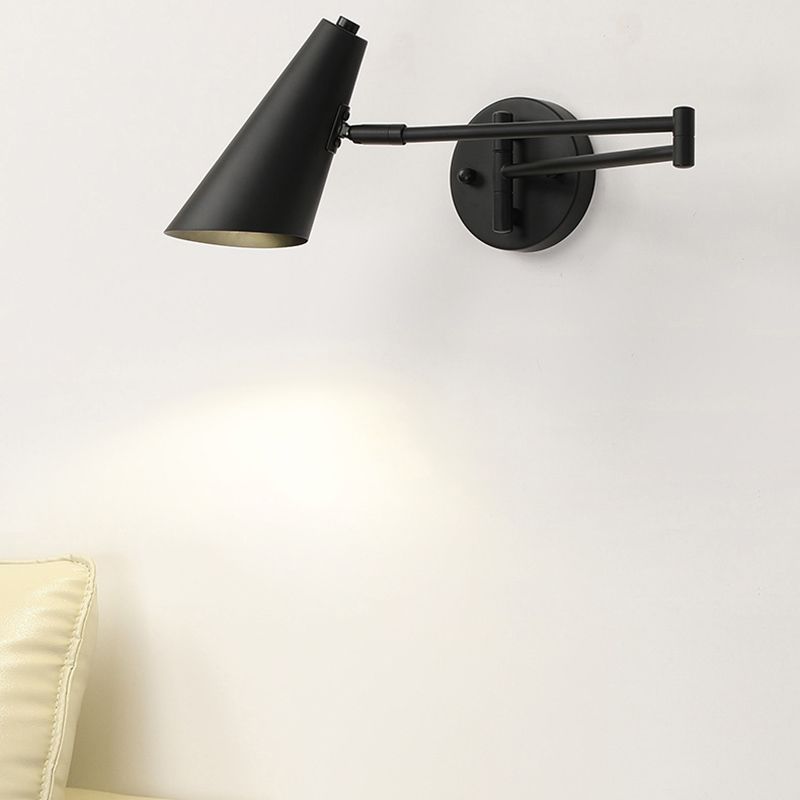 Aria aplică de perete conică modernă, metal reglabil, culoare neagră/aurie, pentru dormitor