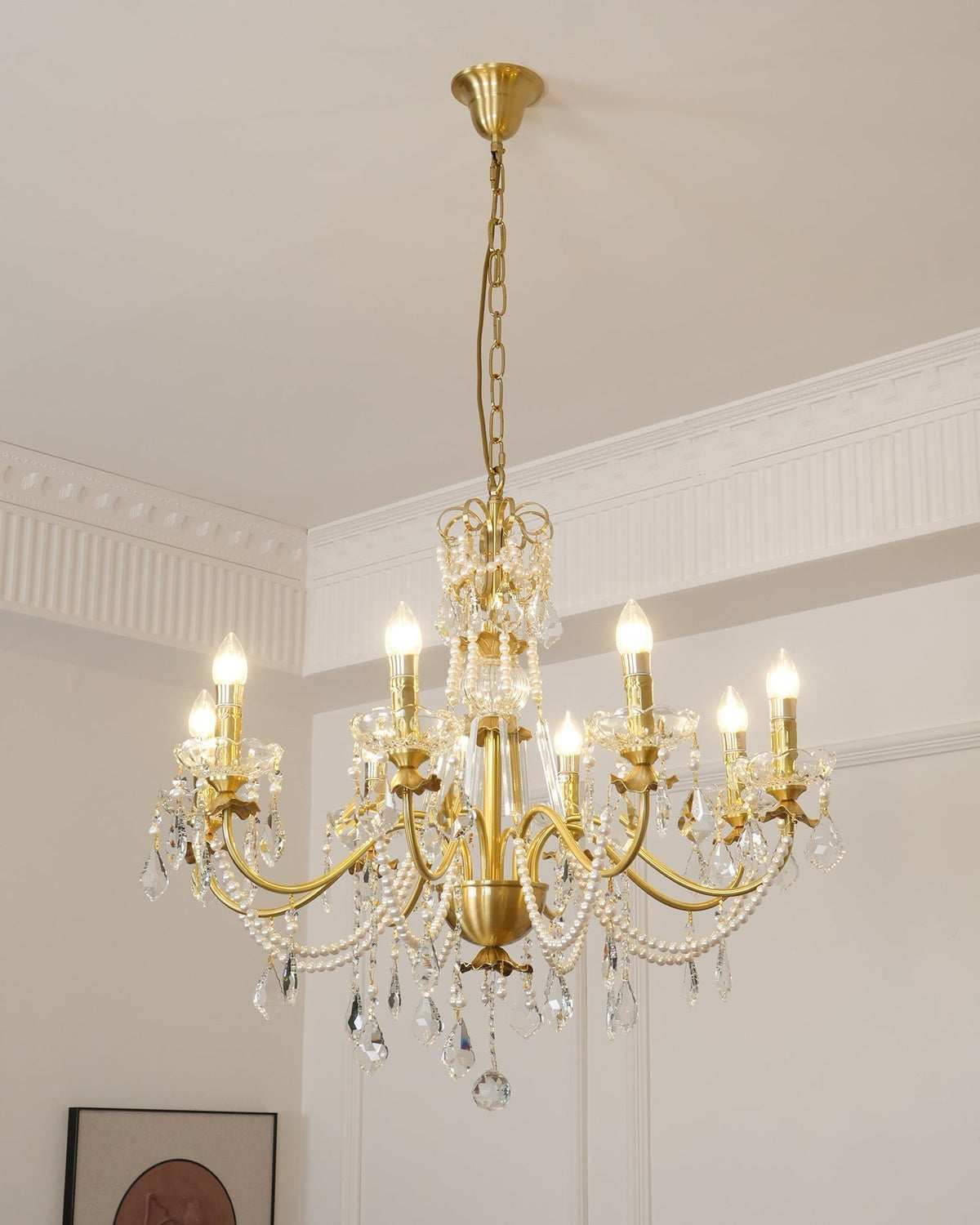 Candelabru corp din alamă cu picături de cristal perlé, eleganță vintage