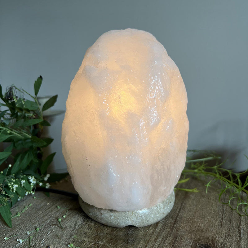 Salt lampă de masă