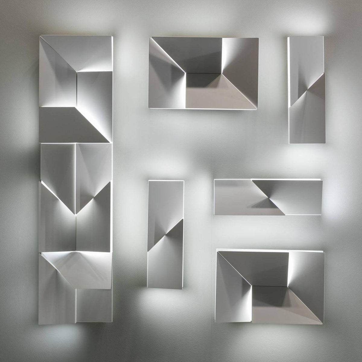 Deloza Shadows Rechargeable Grand Sconce aplică de perete